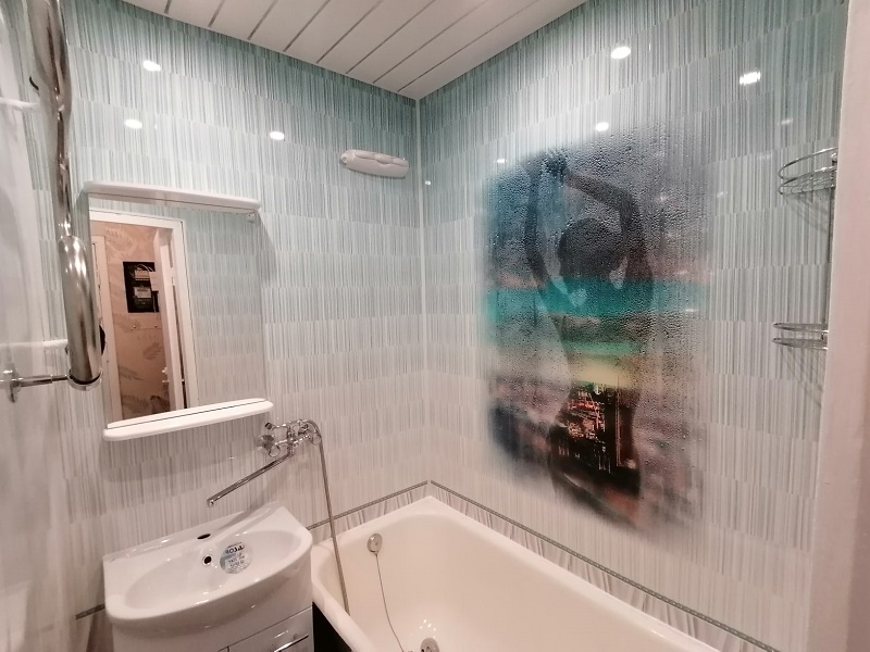 Ванная комната из пластиковых панелей: дизайн и отделка
 - 24 фото