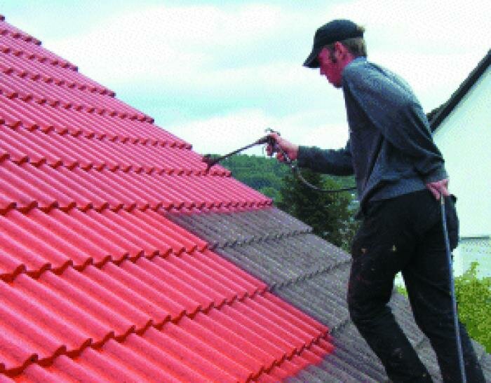 Чем и как покрасить металлочерепицу на крыше