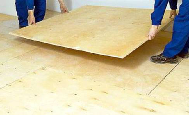 Как правильно постелить линолеум на деревянный пол - поэтапная укладка