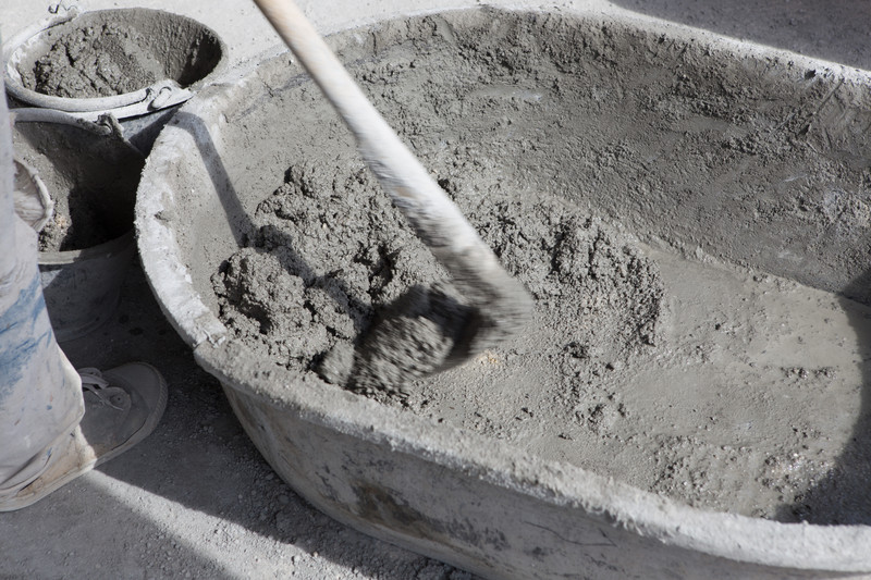 Как сделать бетон своими руками: особенности состава и подробная инструкция